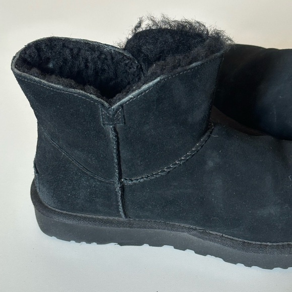Authentic Ugg Classic Mini Bailey Side Buckle Boots - Picture 9 of 16